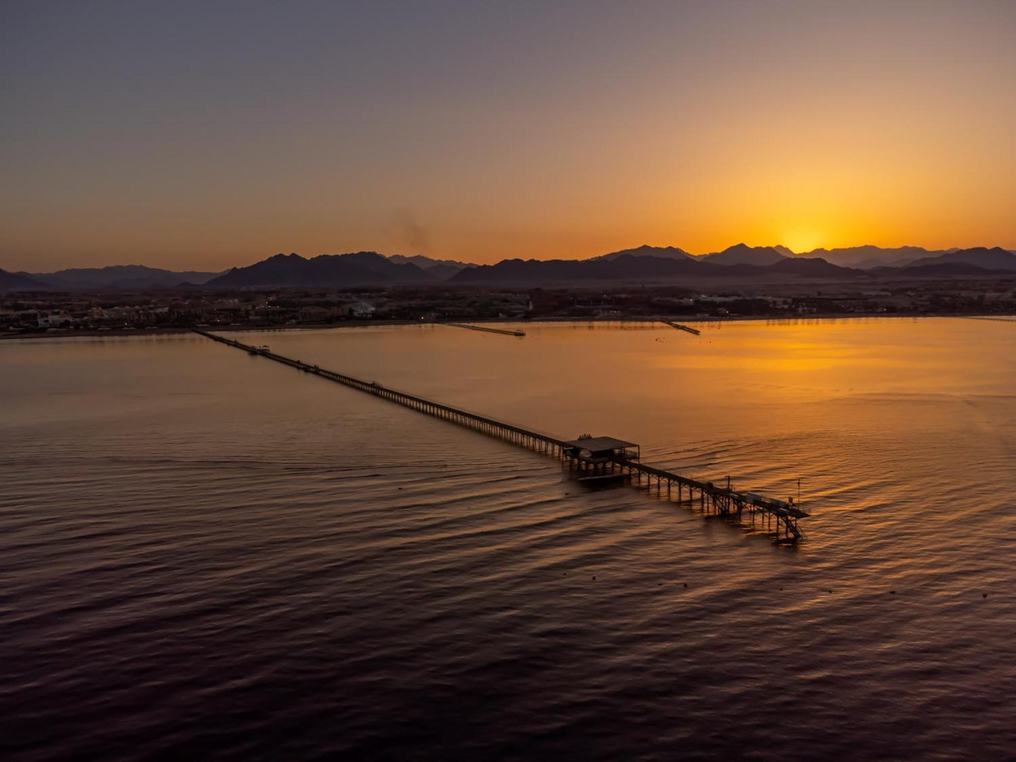 Rixos Premium Seagate - Ultra All Inclusive Sharm El Sheikk Exterior foto Sunset at the San Diego Bay